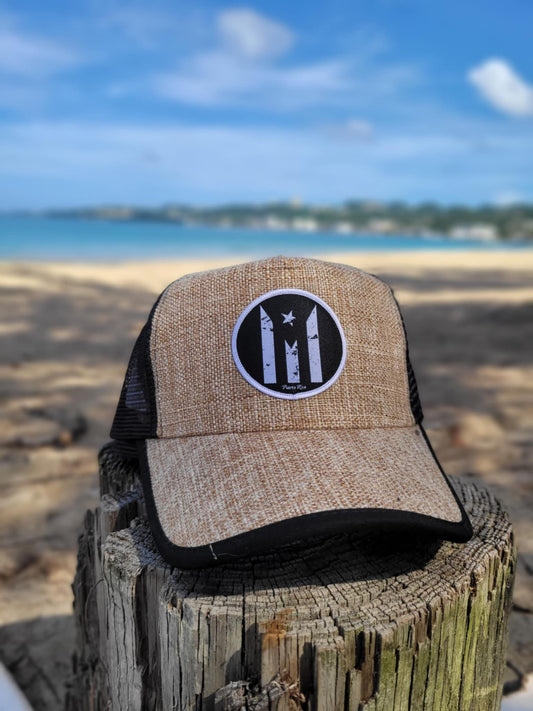 Gorra de tela simulando paja "Bandera blanca y negra"