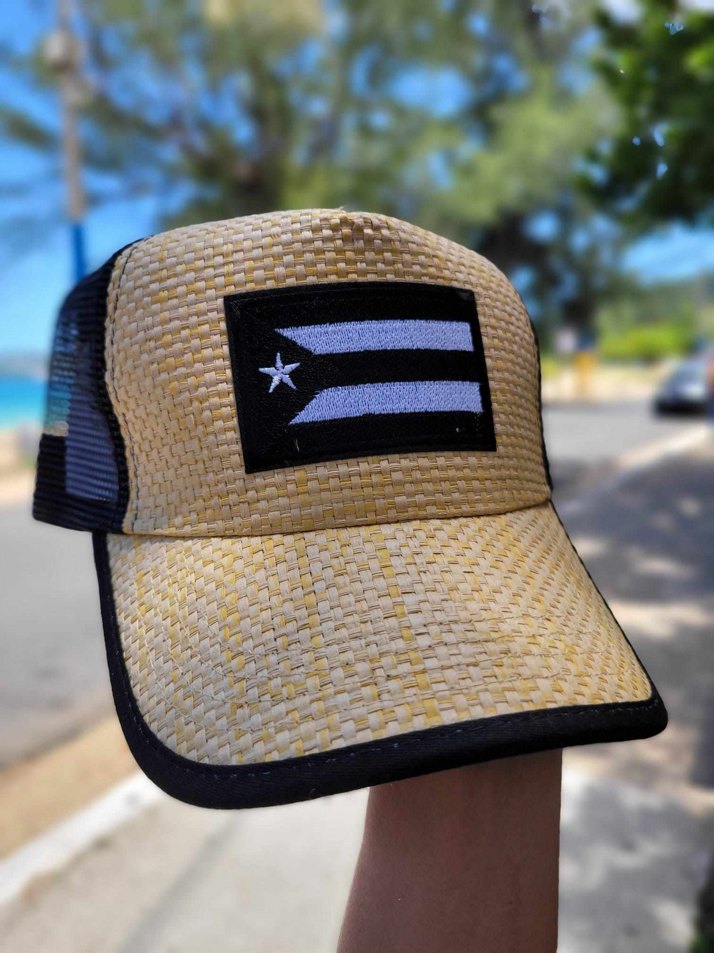 Gorra de Paja " Bandera Blanca y Negra"