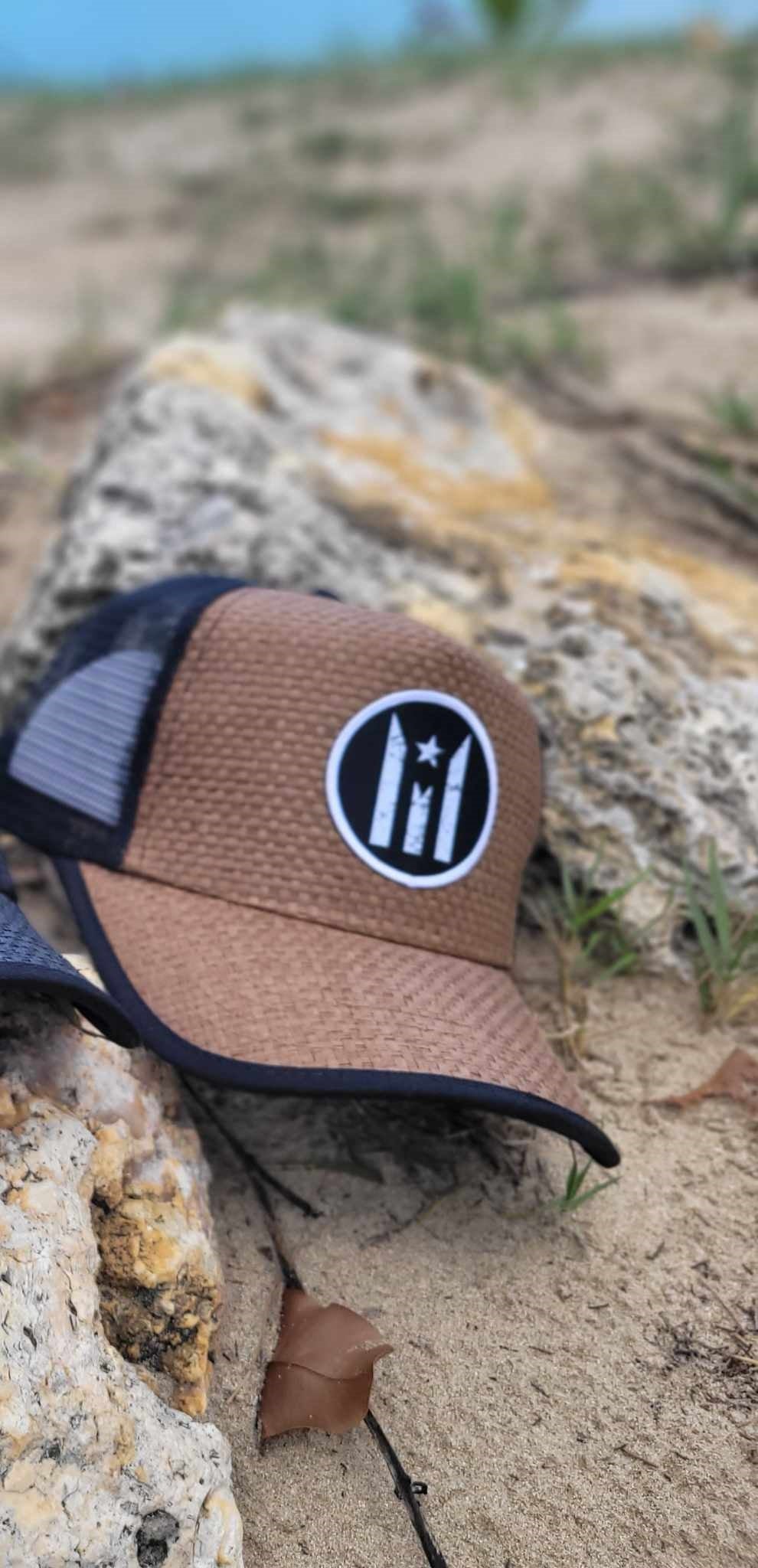 Gorra de Paja "Bandera Black and White" Redonda
