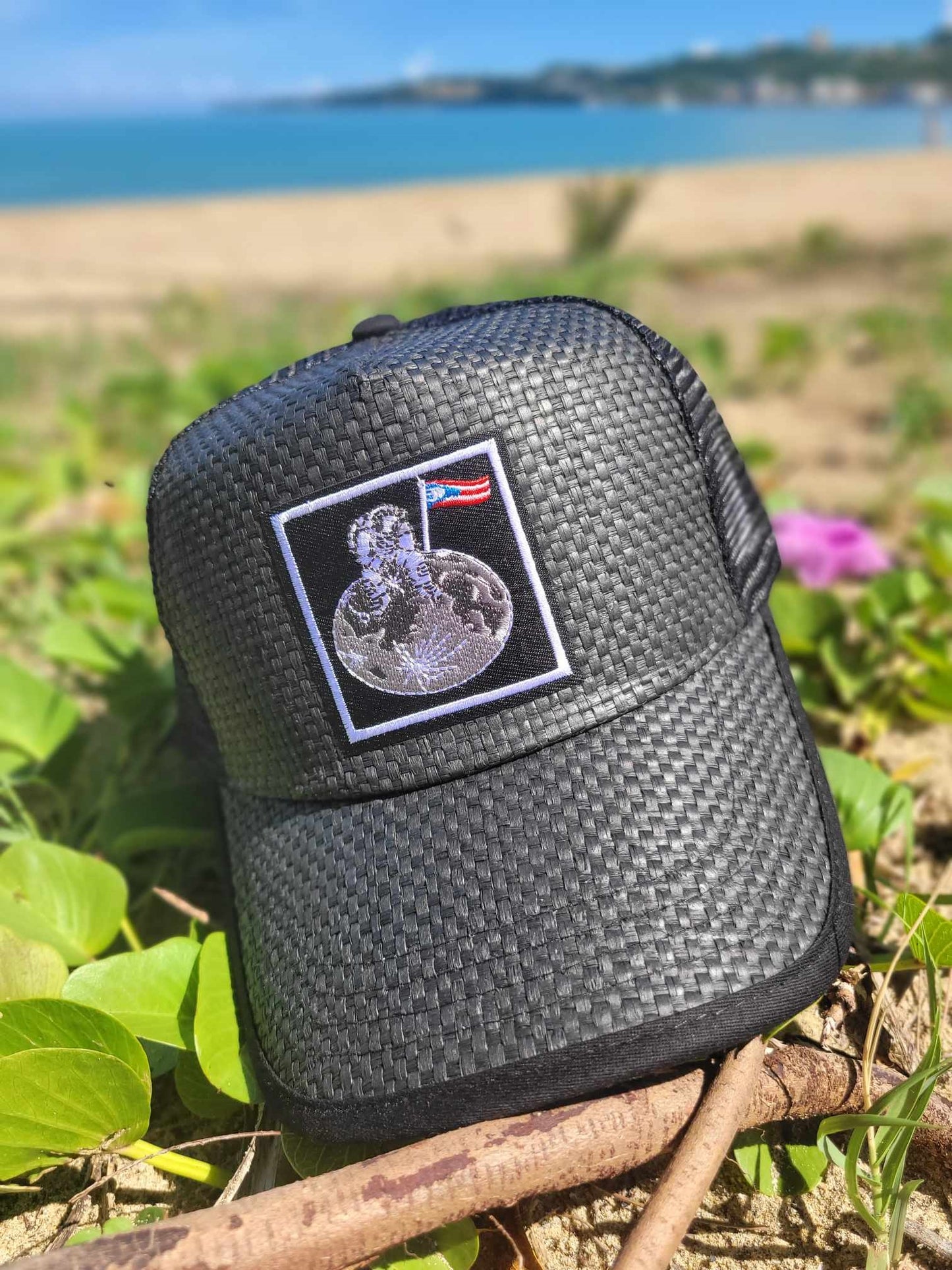 Gorra de Paja "Boricua en la luna" Cuadrado