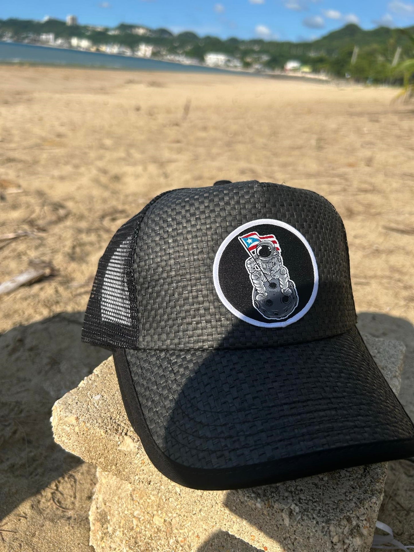 Gorra de Paja "Boricua en la Luna" Redondo