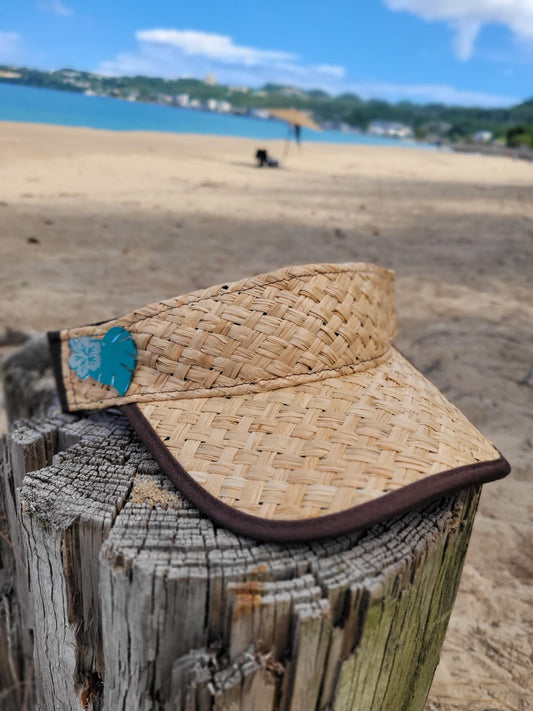Visera de paja hoja azul