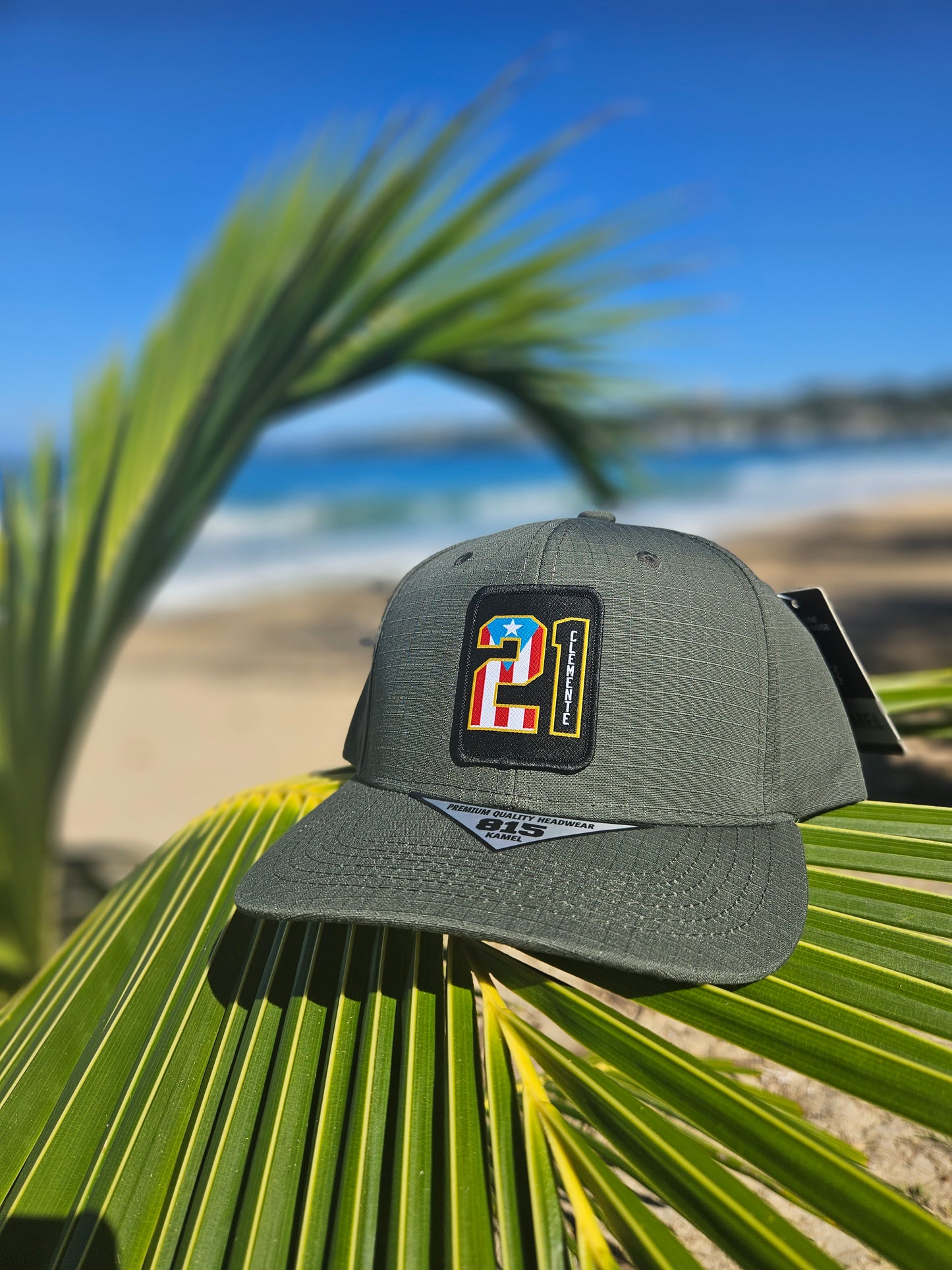 Gorra de tela verde "Clemente 21"