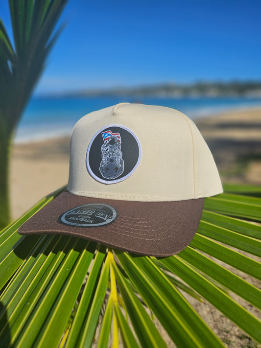 Gorra de tela 2 colores "Crema y Marrón borica en la luna"