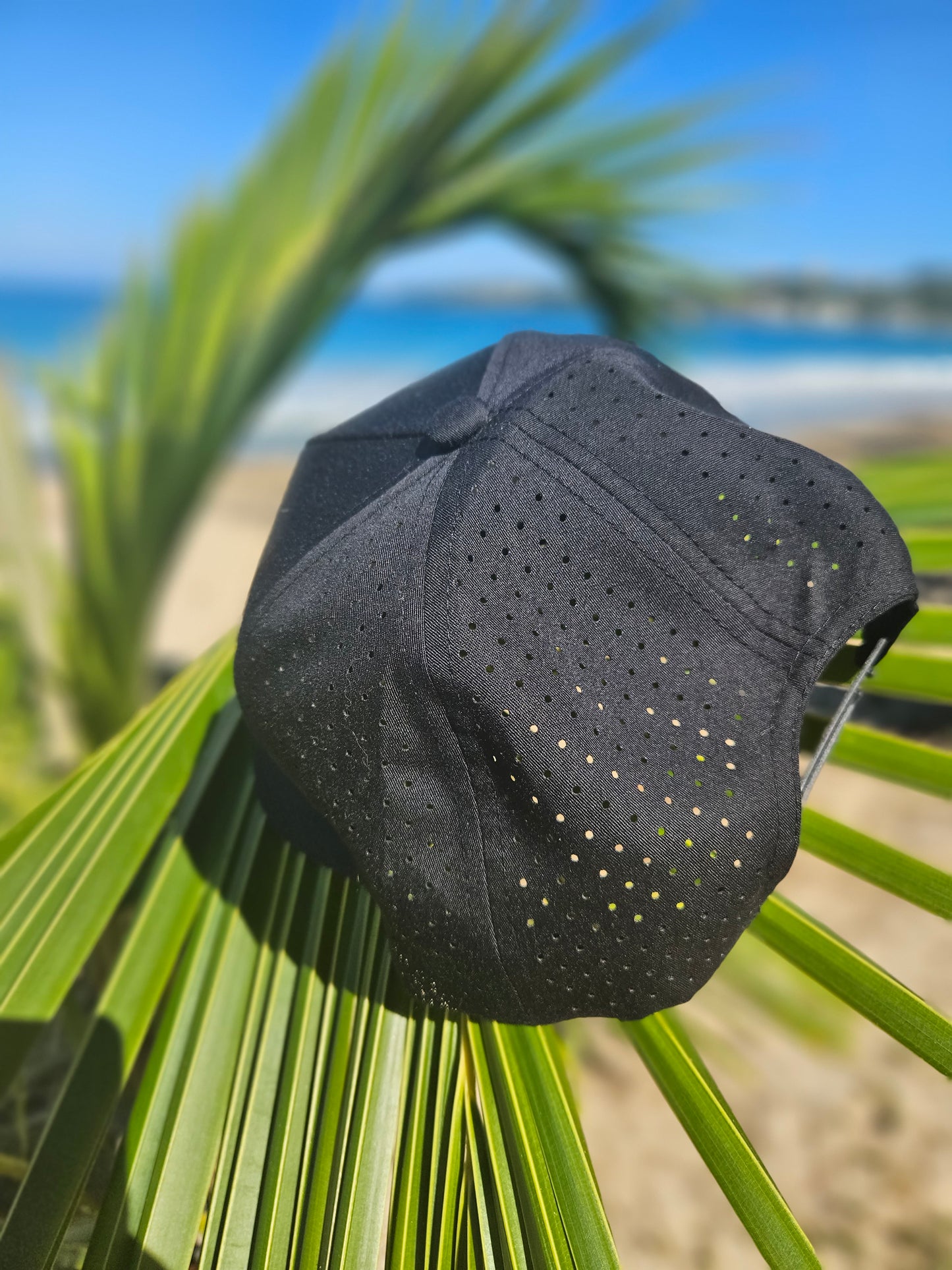 Gorra de tela negra "PR"